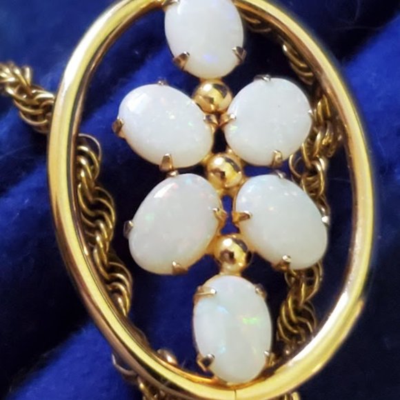 Beautiful  12kt Gold Filled Opal Slide Necklace - Picture 1 of 11